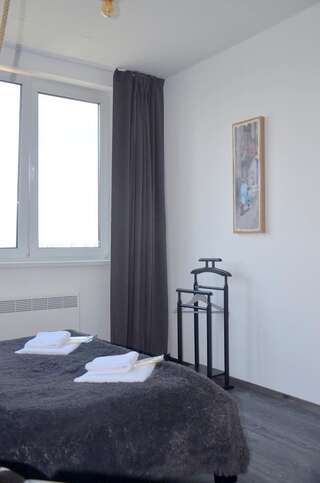 Апартаменты SKY Apartment Virmenska Киев Апартаменты с видом на озеро-2