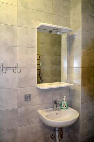 Апартаменты SKY Apartment Virmenska Киев Лофт-6